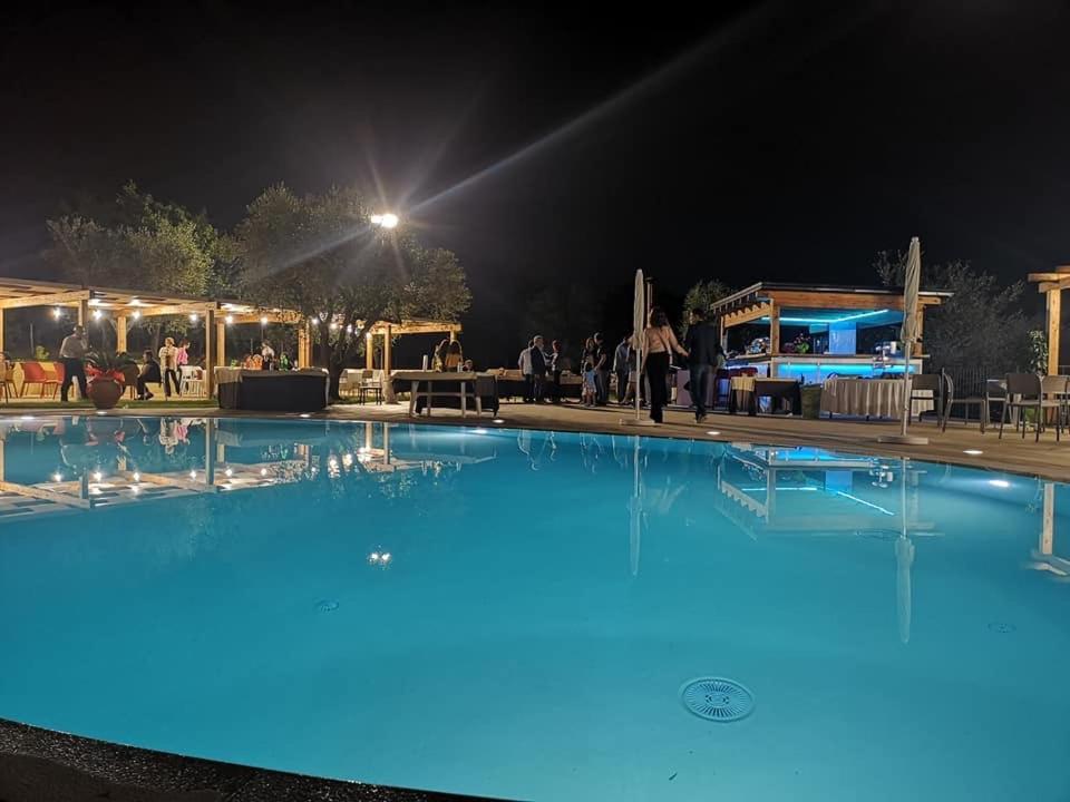 Agriturismo Il Castagneto Падула Екстериор снимка
