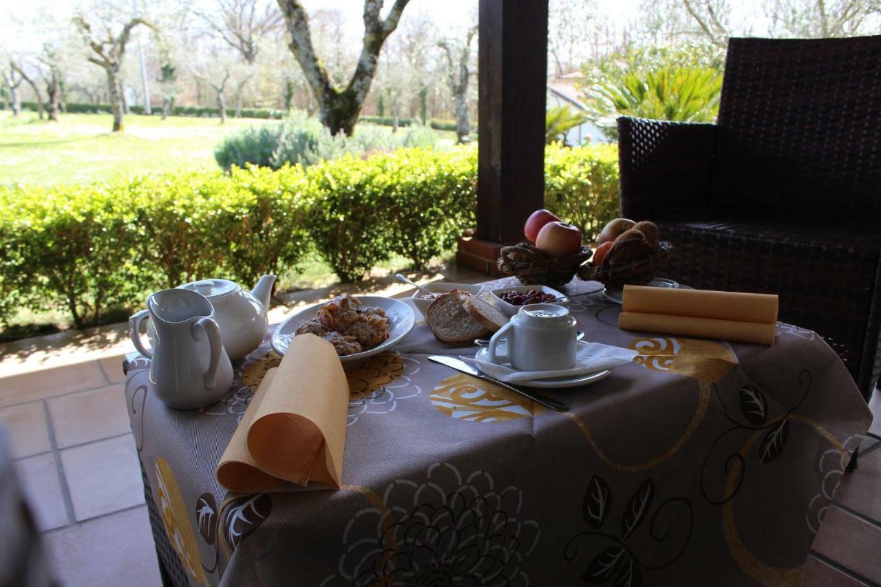 Agriturismo Il Castagneto Падула Екстериор снимка