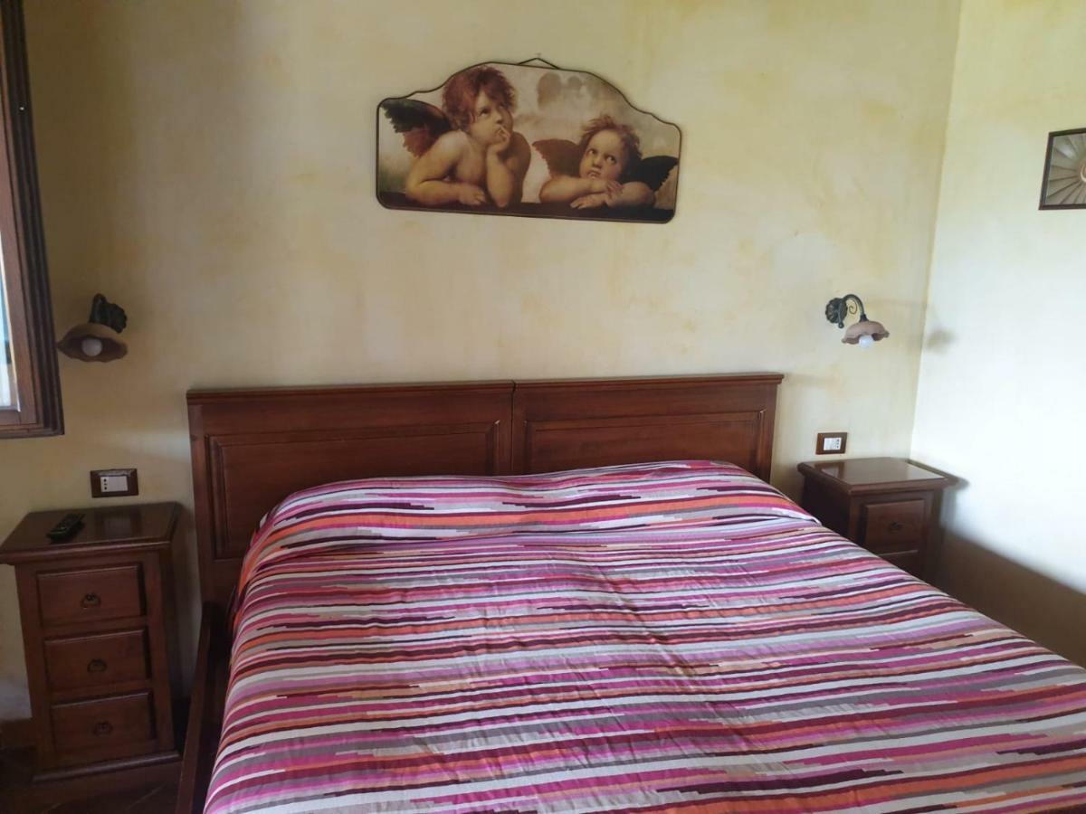Agriturismo Il Castagneto Падула Екстериор снимка